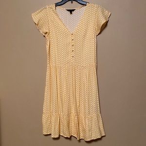 New Banana Republic Yellow White Dress Flutter Sleeved Small